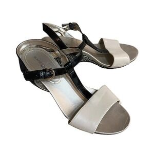 Bandolino Womens 8M Gasha Wedge Sandals Cream Black White T Strap 3" Heels